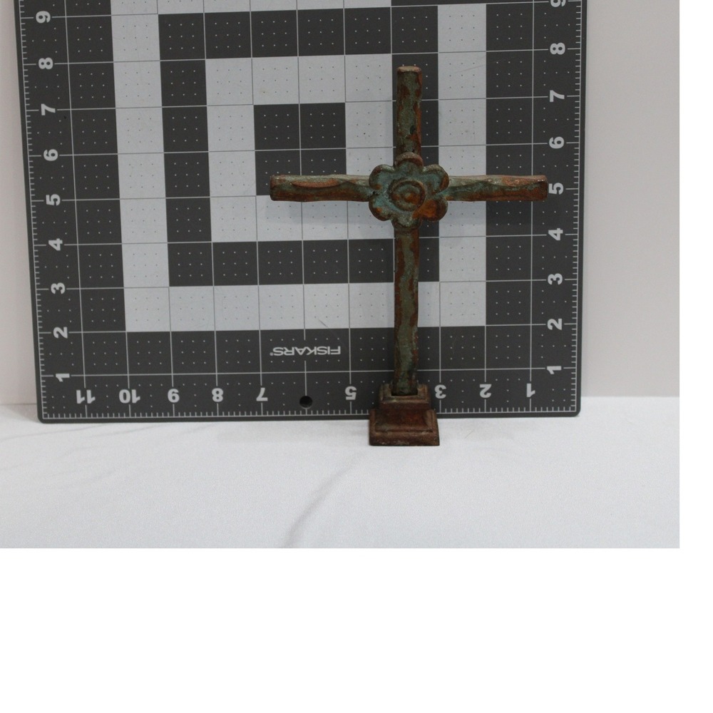 Rustic Cast Iron Standing Cross Verdigris Patina Floral Rosette Altar Decor 8.5"